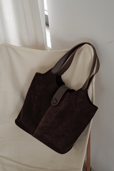 Orta Boy Süet Çanta