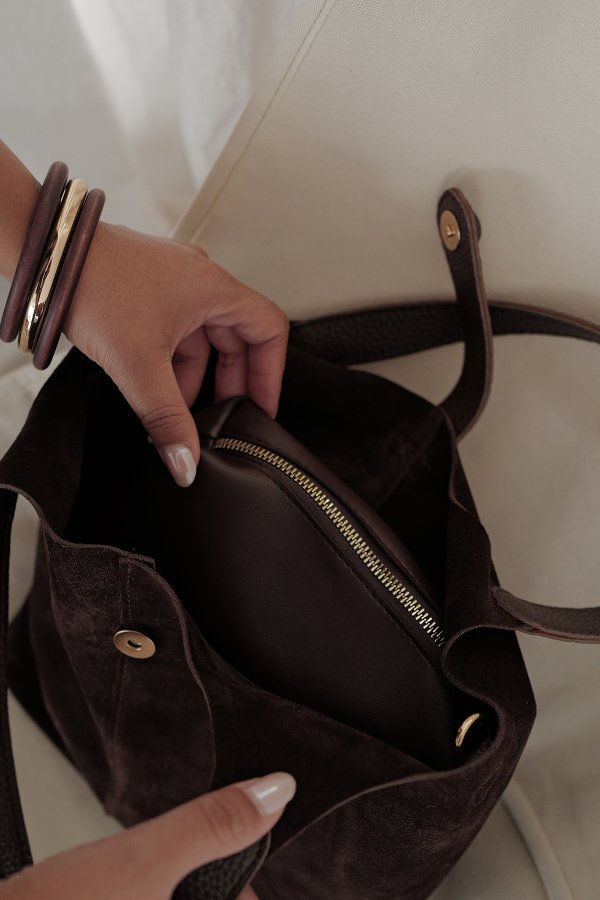 Orta Boy Süet Çanta