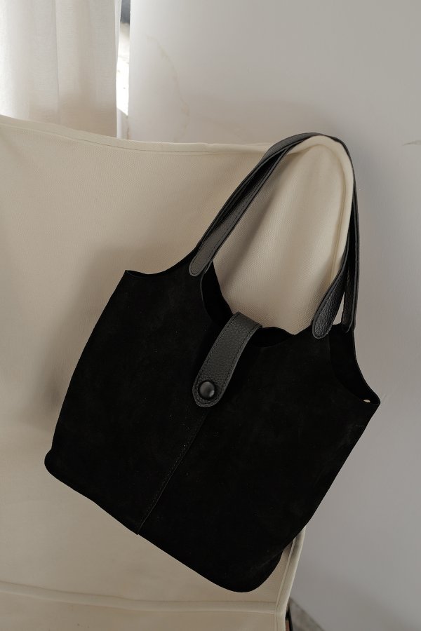 Orta Boy Süet Çanta