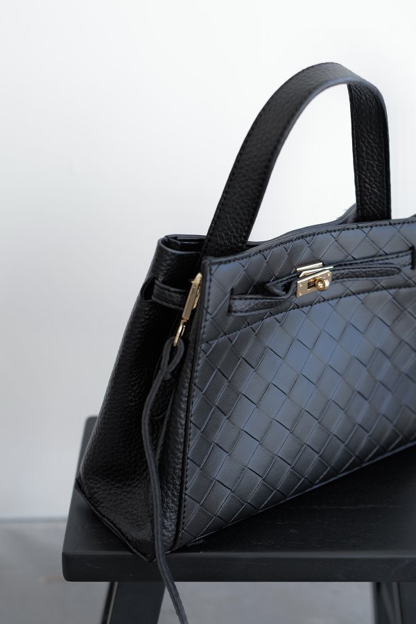 Desenli Omuz ve El Çanta