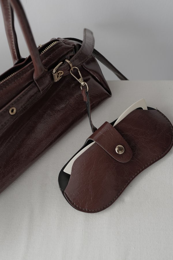 Kemer Geçişli Çanta