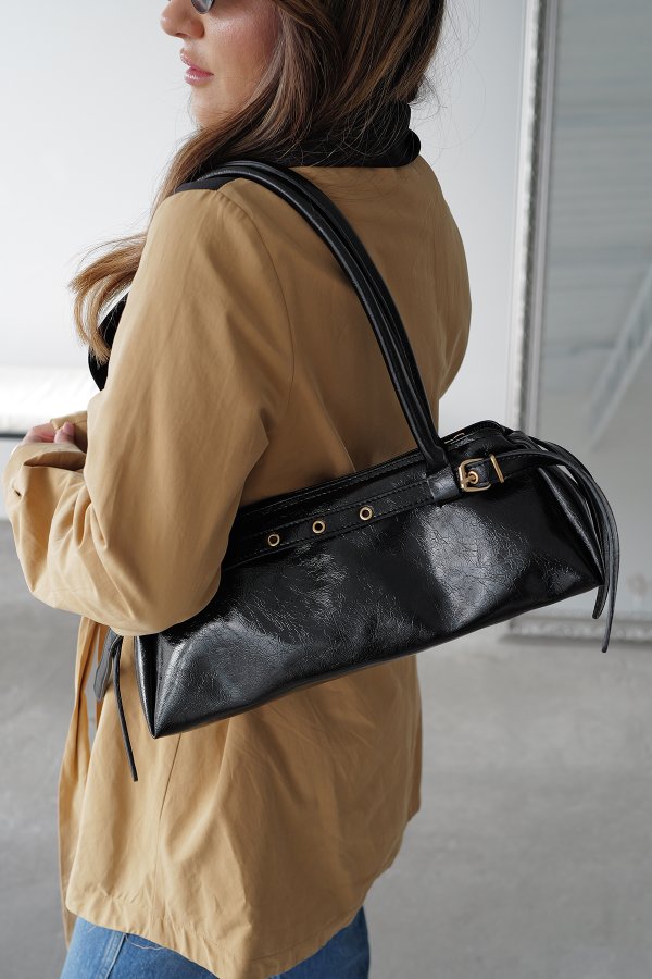 Kemer Geçişli Çanta