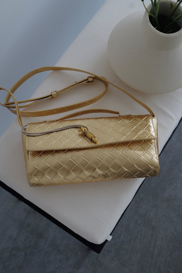 Gold Tokalı Dikdörgen Çanta