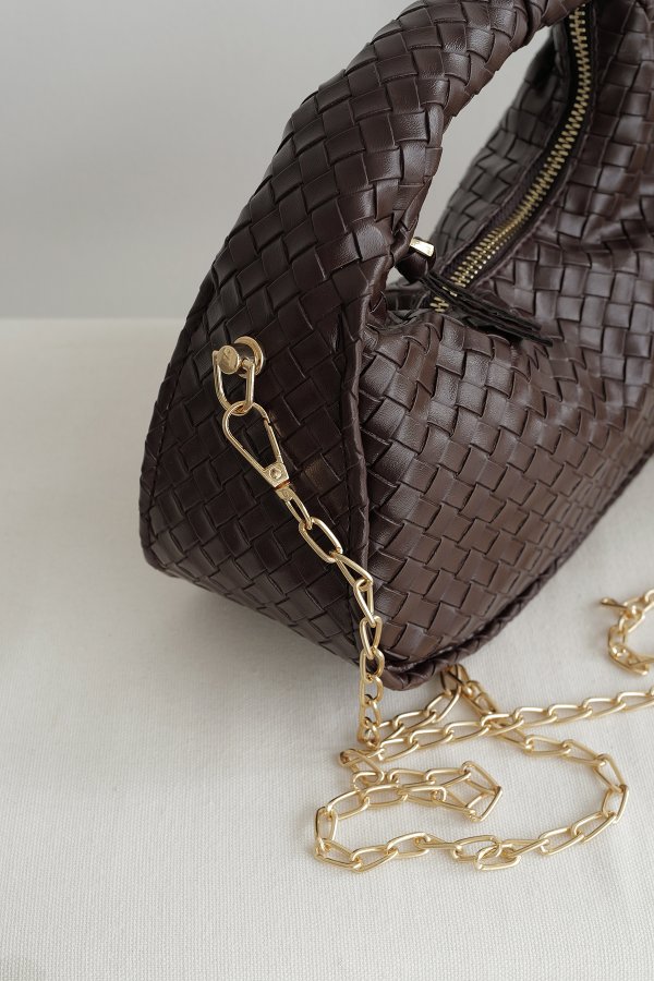 Zincir Askılı Kapitone Çanta