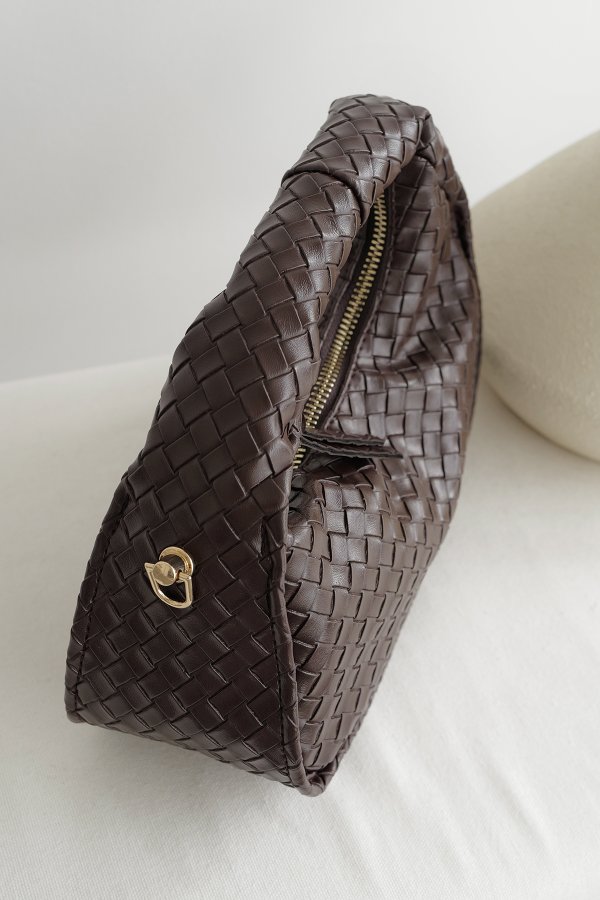 Zincir Askılı Kapitone Çanta