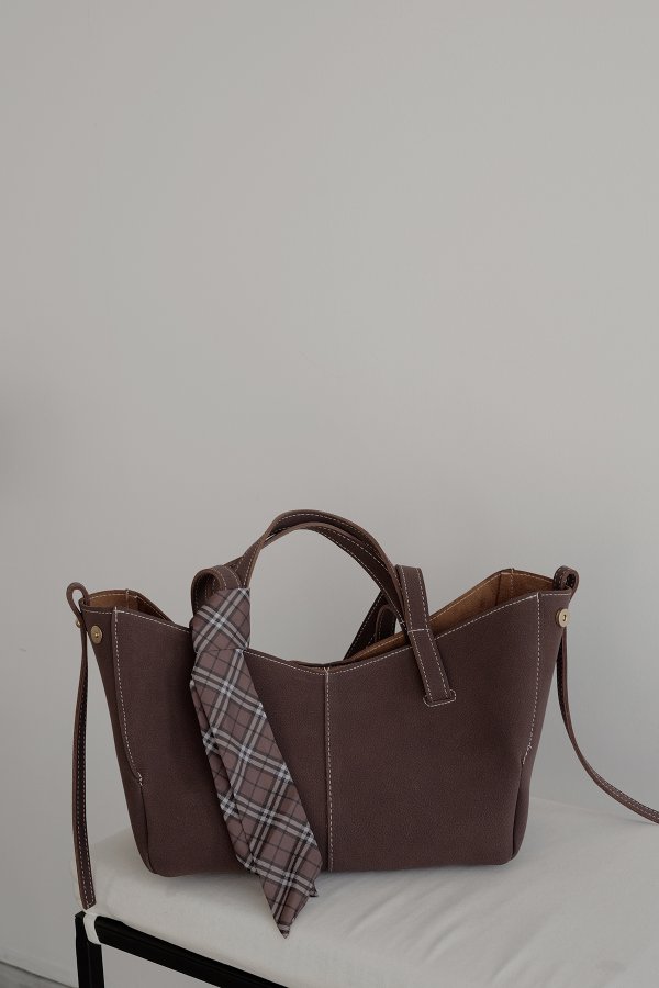 El ve Omuz Askılı Çanta