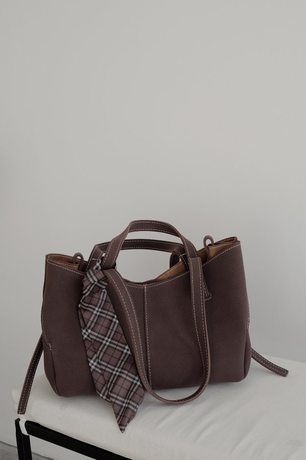 El ve Omuz Askılı Çanta