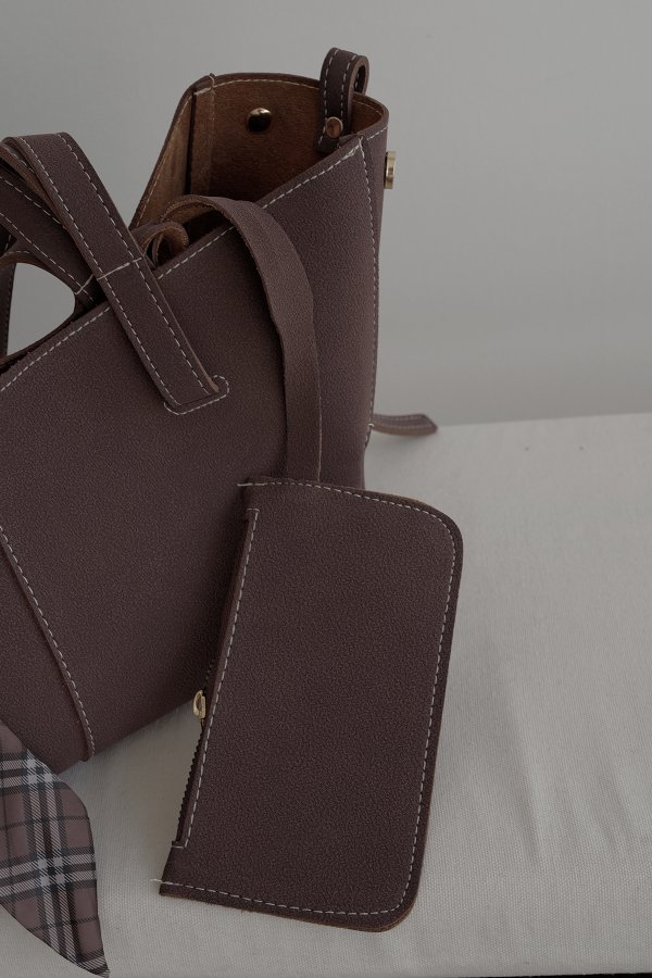 El ve Omuz Askılı Çanta