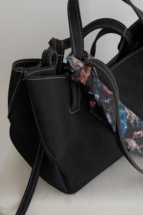 El ve Omuz Askılı Çanta