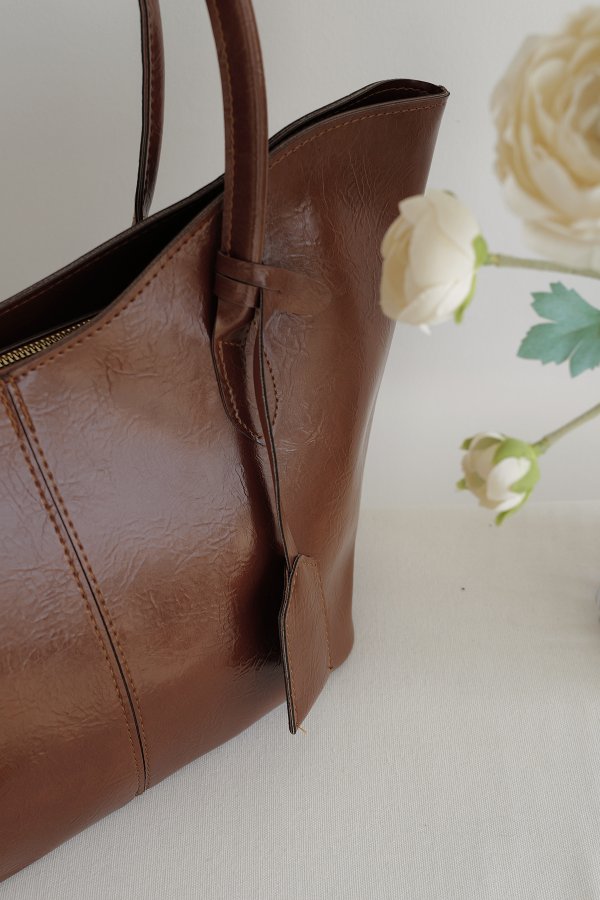 Fermuarlı Oval Omuz Çanta