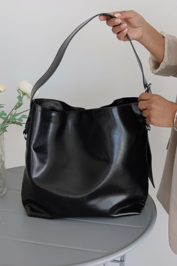 Toka Detay Omuz Çanta