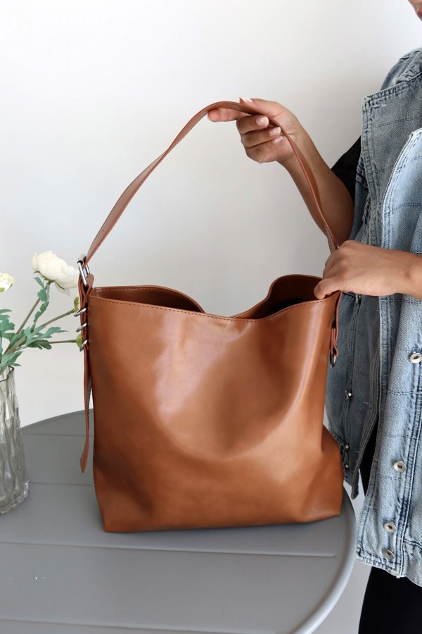 Toka Detay Omuz Çanta