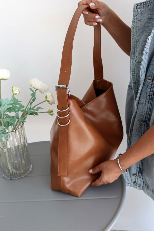 Toka Detay Omuz Çanta