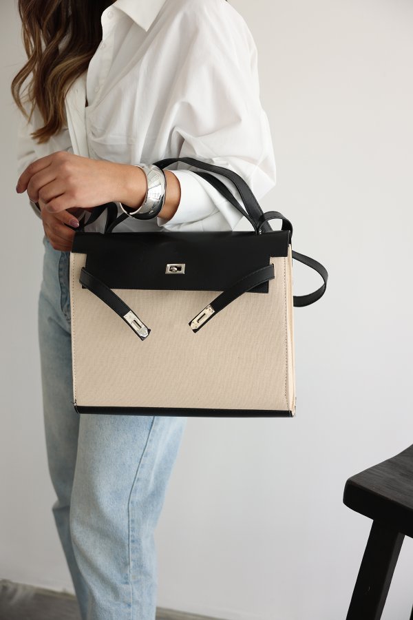 Kilit Kemerli Çanta