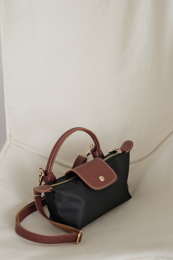 Kapaklı El Ve Omuz Çanta