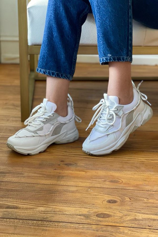 Bağcık Detaylı Sneaker