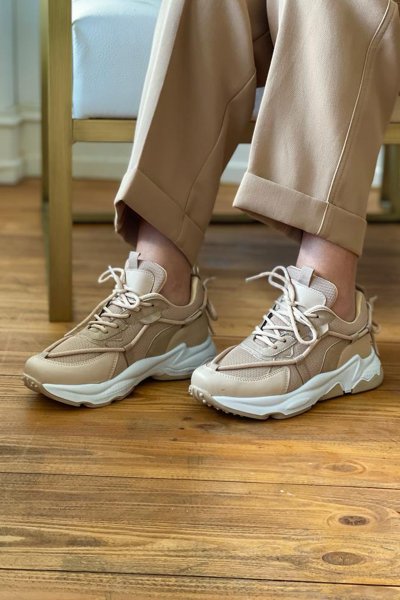 Bağcık Detaylı Sneaker