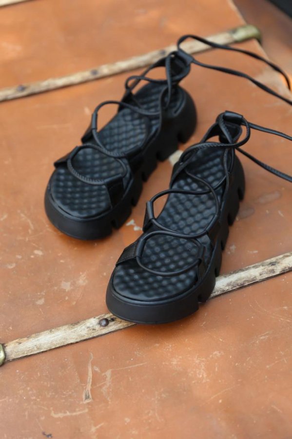 Bağlamalı Sandalet