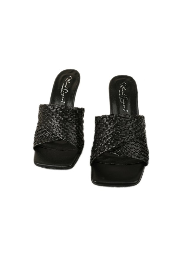 Hasır Bantlı Topuklu Terlik