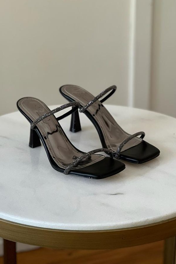 Taşlı Topuklu Terlik