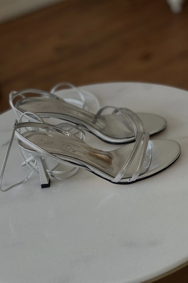 Bilekten Bağlamalı Topuklu Ayakkabı