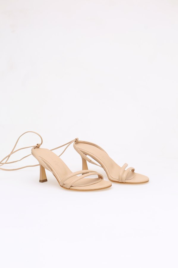 Bilekten Bağlamalı Topuklu Ayakkabı
