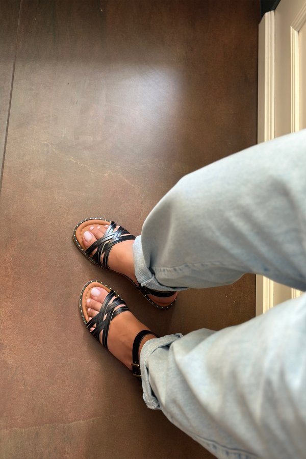 İnce Çapraz Bantlı Sandalet