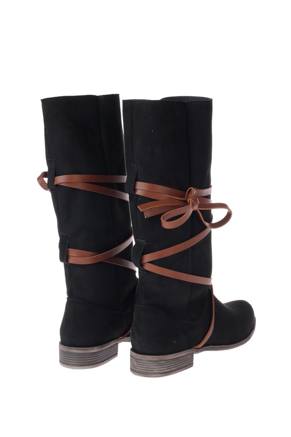 Süet Bağcık Model Çizme