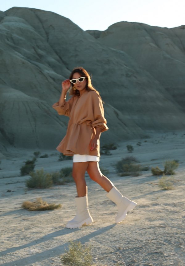 Kalın Tabanlı Çizme