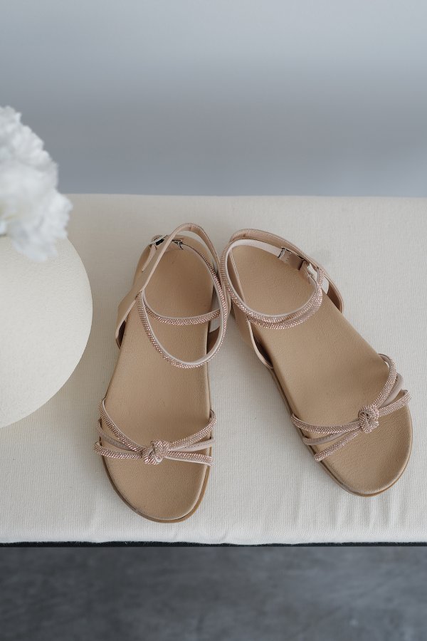 Düğüm Bantlı Sandalet