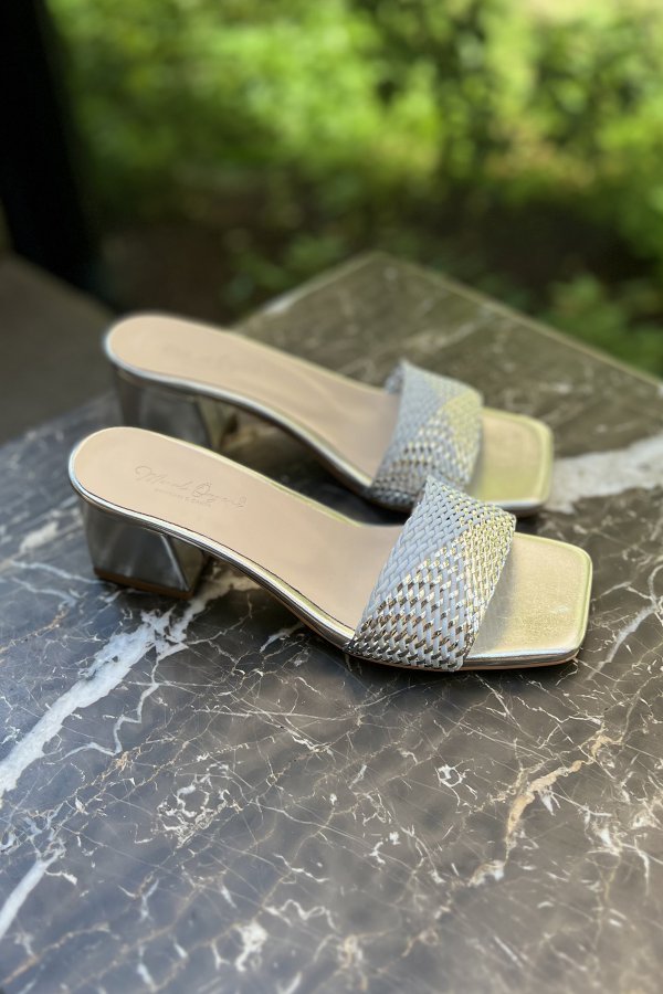 Örgü Bantlı Terlik