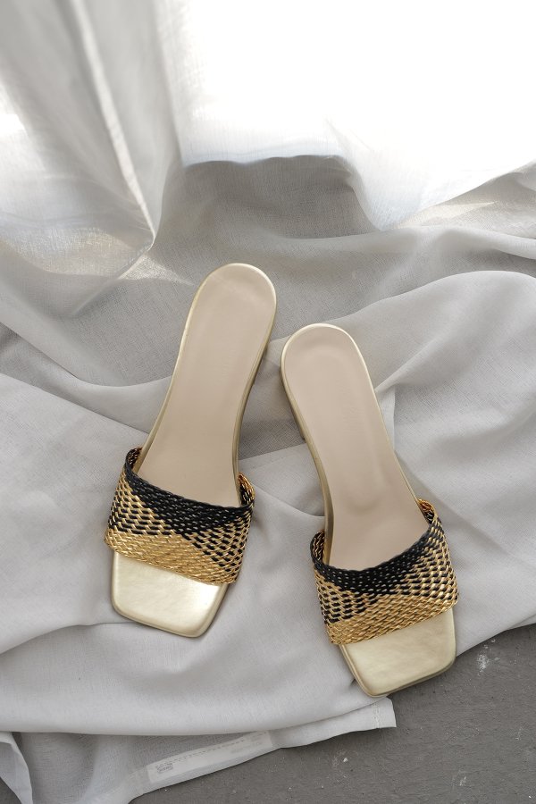 Örgü Bantlı Terlik