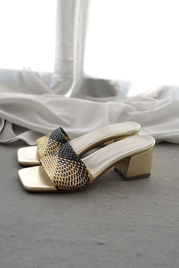 Örgü Bantlı Terlik