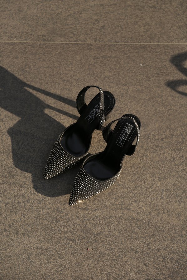 Mini Taş Detaylı Ayakkabı