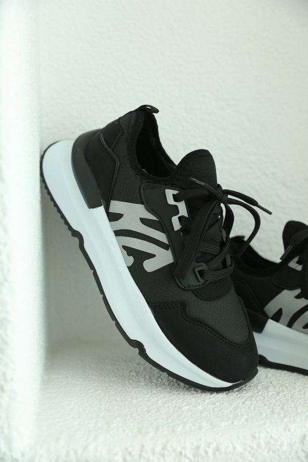 Anoraklı Yürüyüş Ayakkabısı