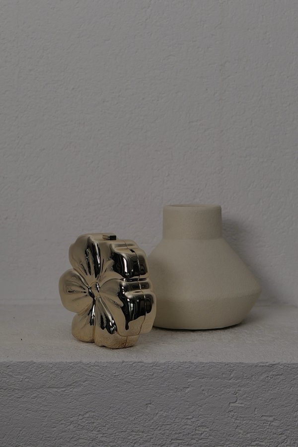 Metalik Çiçek Model Çanta