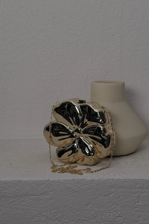 Metalik Çiçek Model Çanta