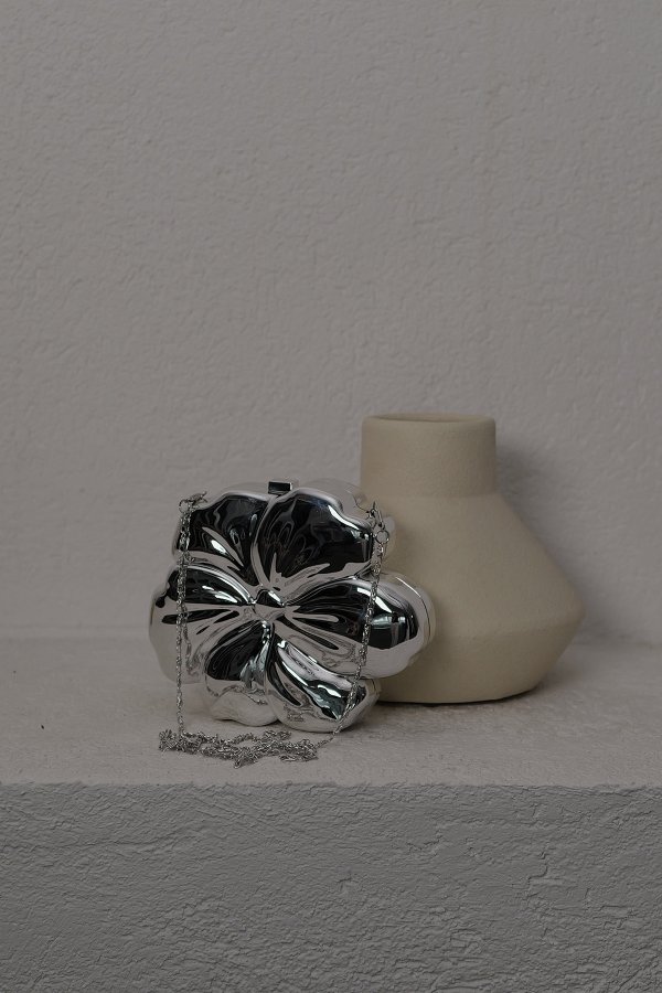 Metalik Çiçek Model Çanta