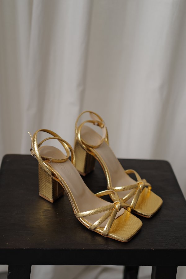 Düğüm Bantlı Topuklu Ayakkabı