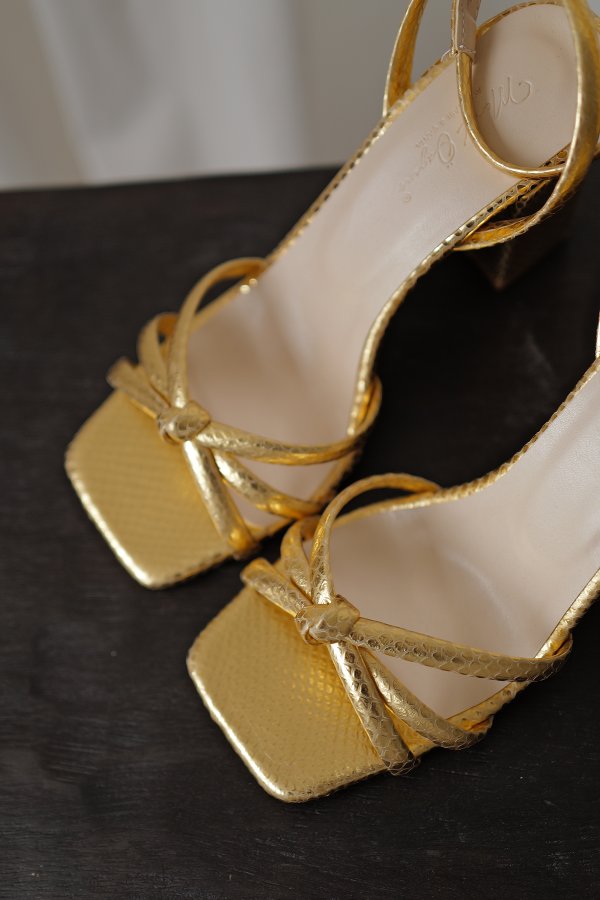 Düğüm Bantlı Topuklu Ayakkabı