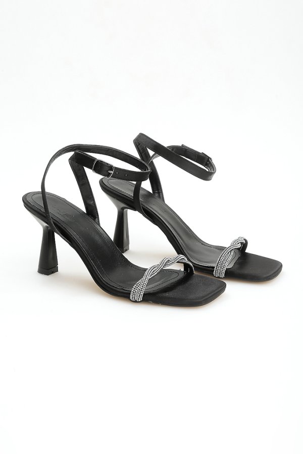 Saten Burgu Taşlı Ayakkabı