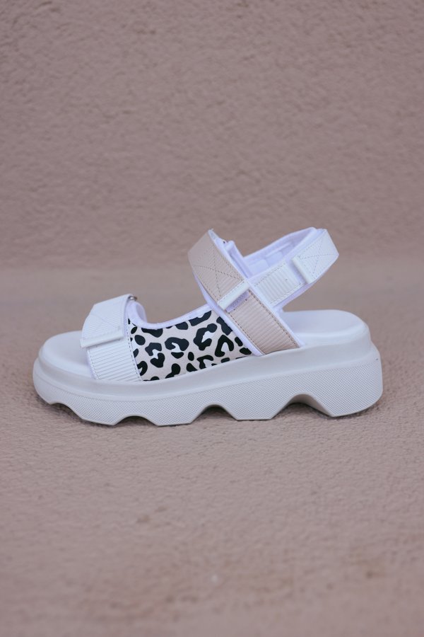 Leopar Detaylı Sandalet