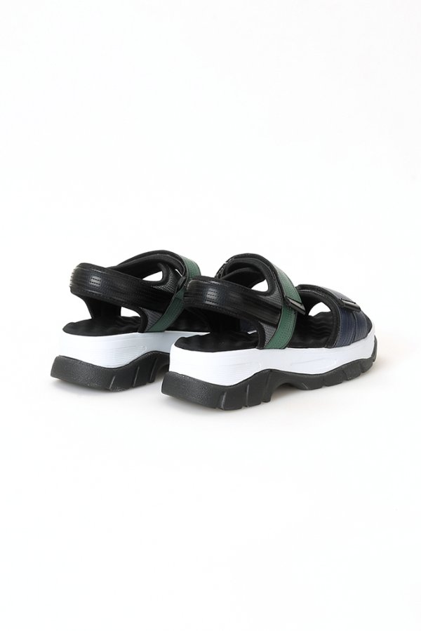 Kalın Tabanlı Sandalet