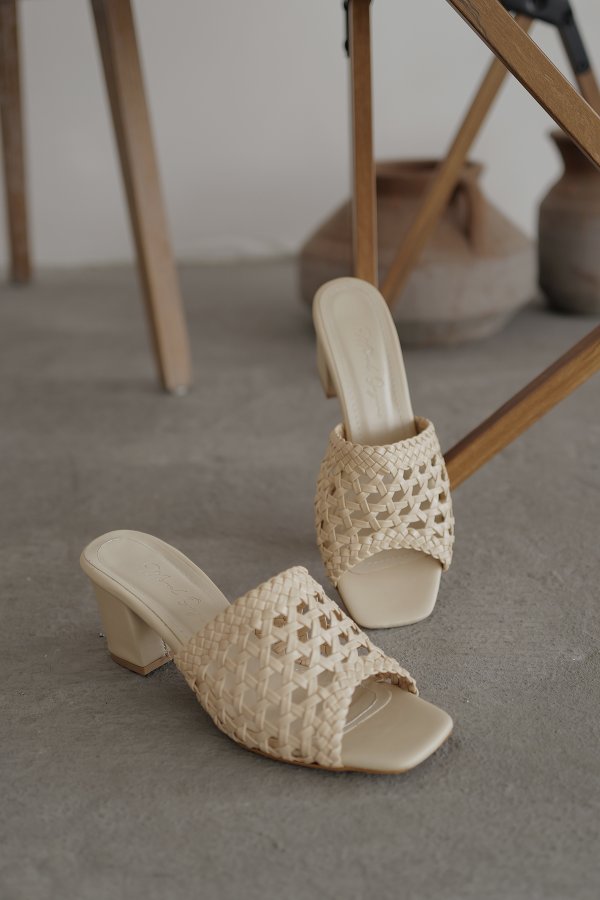 Örgü Model Topuklu Terlik