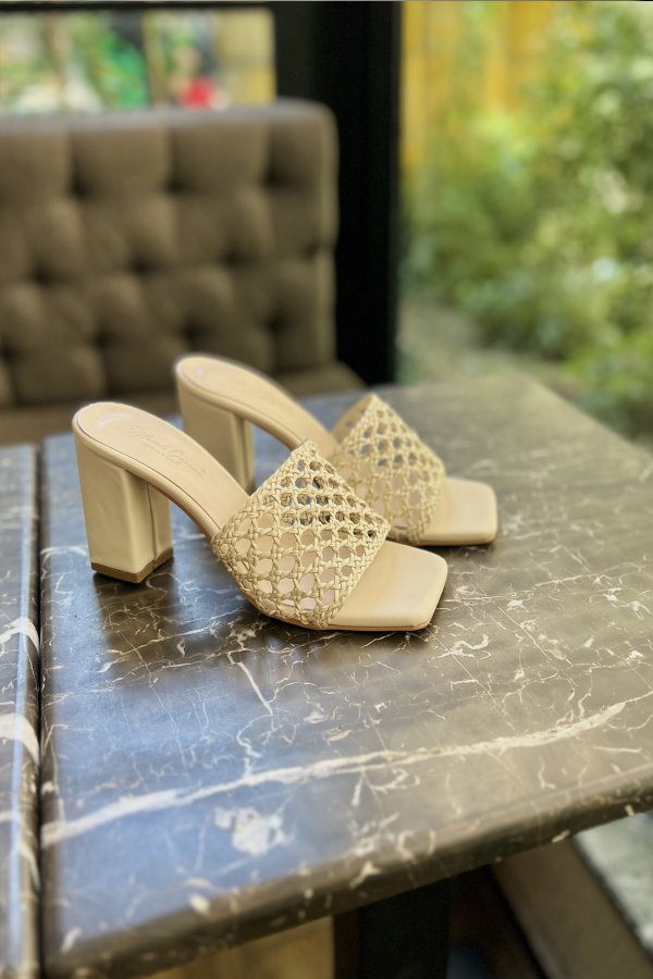 Örgü Model Topuklu Terlik