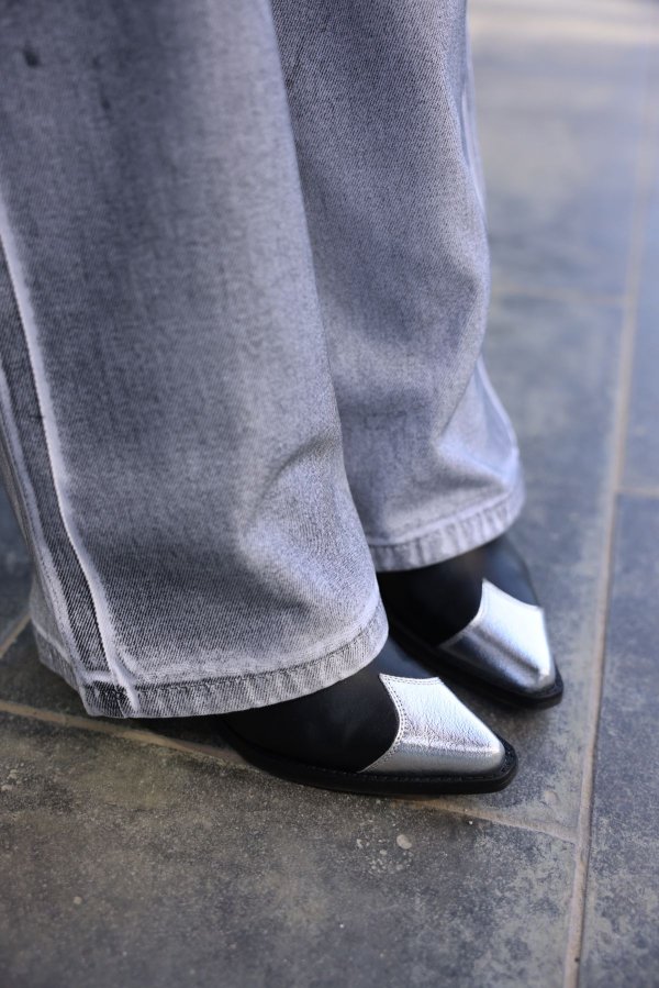 Fermuarlı Kovboy Bot