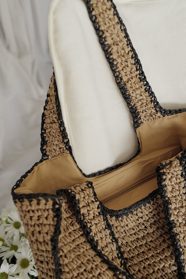 Örgülü Hasır Çanta