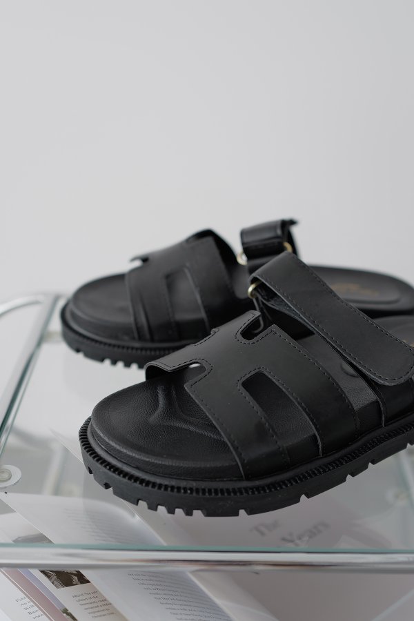 Cırt Bantlı Terlik