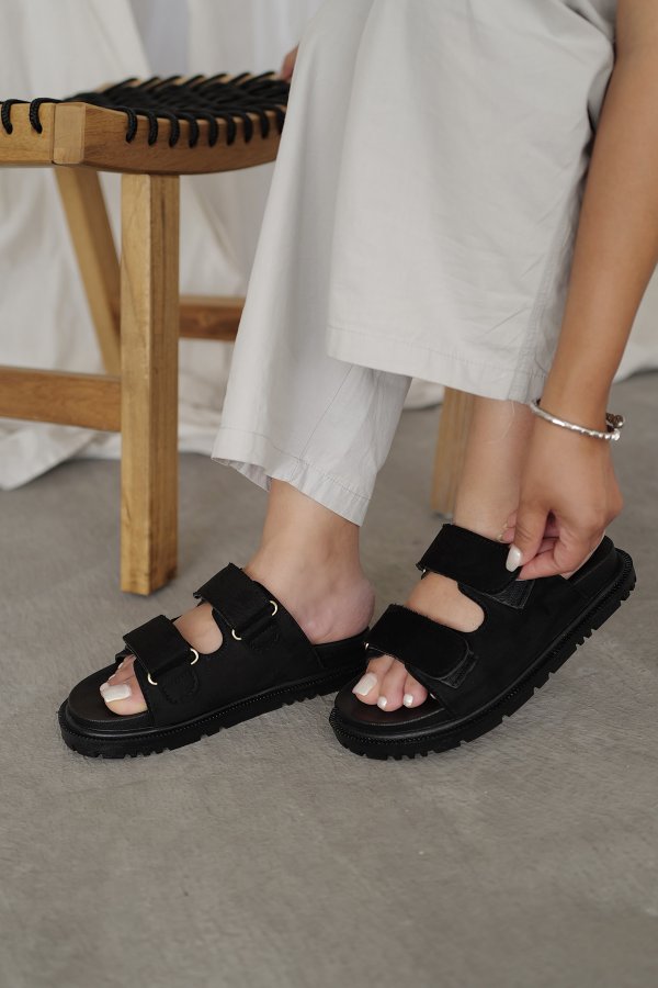 Çift Bantlı Terlik