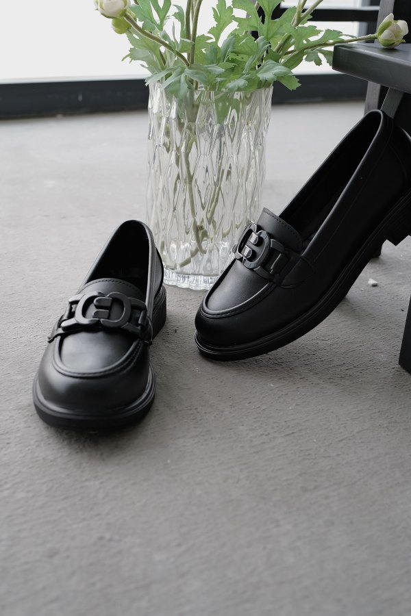 Tokalı Loafer